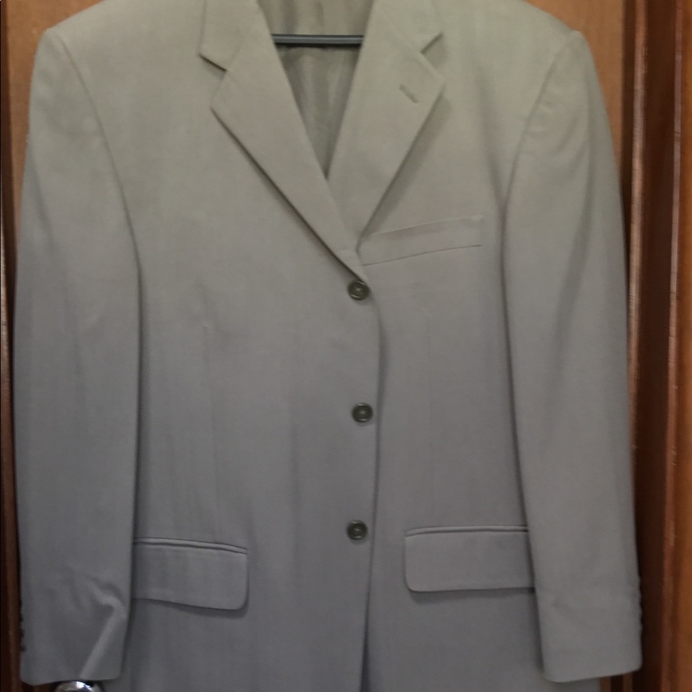 Claiborne Men’s Beige Blazer Coat 100% Silk 42S